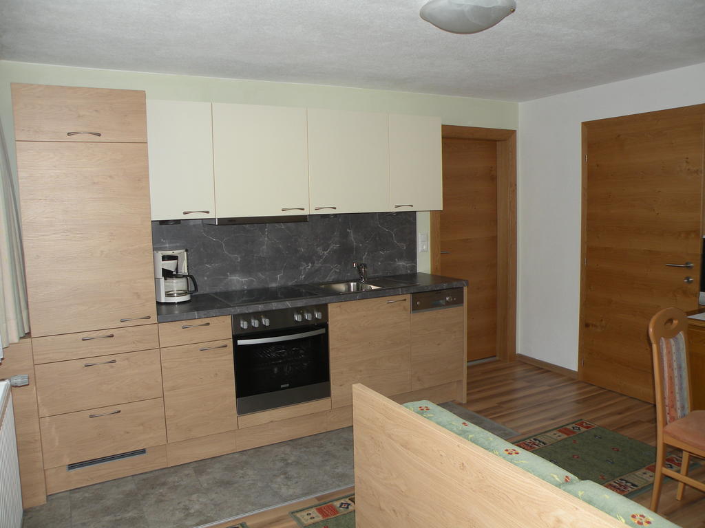 Haus Lutz Apartment Prutz Phòng bức ảnh